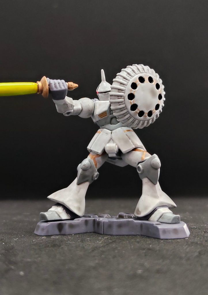 汚し塗装合うのかなと悩んでいましたが、前に作ったチョコサプ系と合わせたかったので、いつもより薄めに汚しています