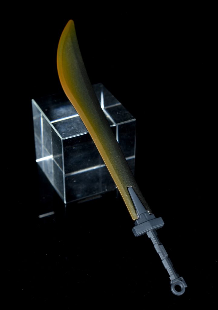 ヒートサーベル２本目のサーベルは半赤熱状態で塗装をしています