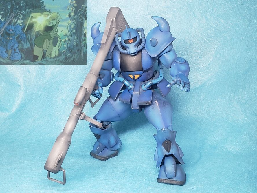 そして、ジャブローに着陸する、ジャイアントバズ装備のグフ。左手はバルカンではなくマニピュレータ仕様のタイプ。