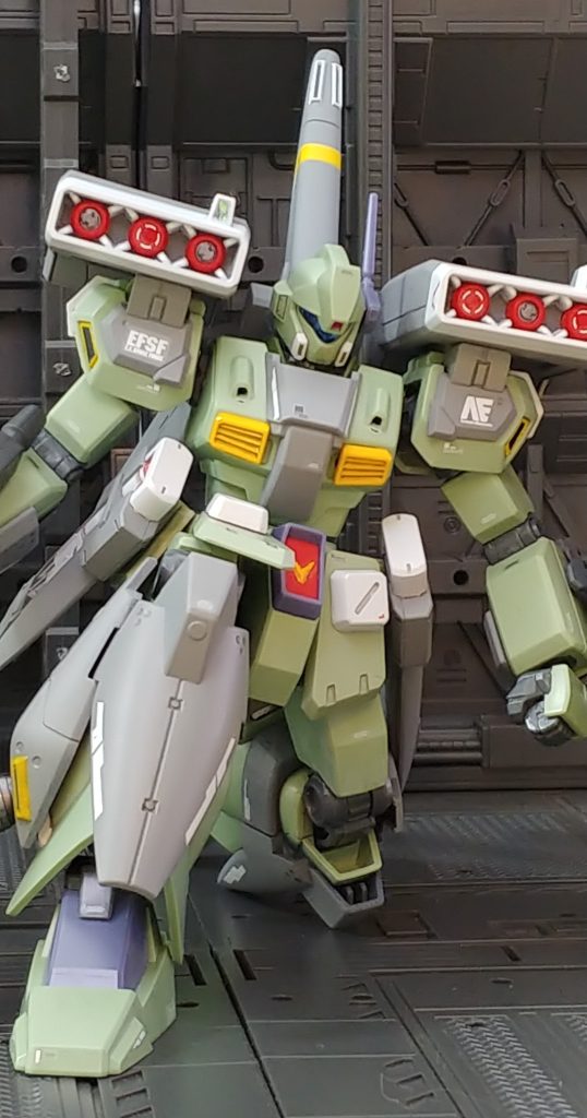 膝立ちはノーマルジェガンよりし易くなりました。