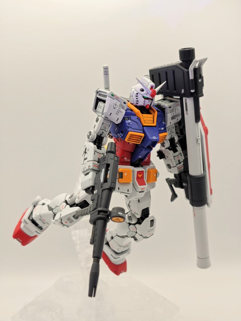 ツインアイは蛍光グリーンで塗装してますので光ります✨