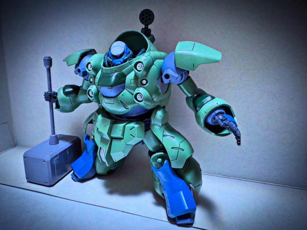 グシオン×軍警ザク(仮組)