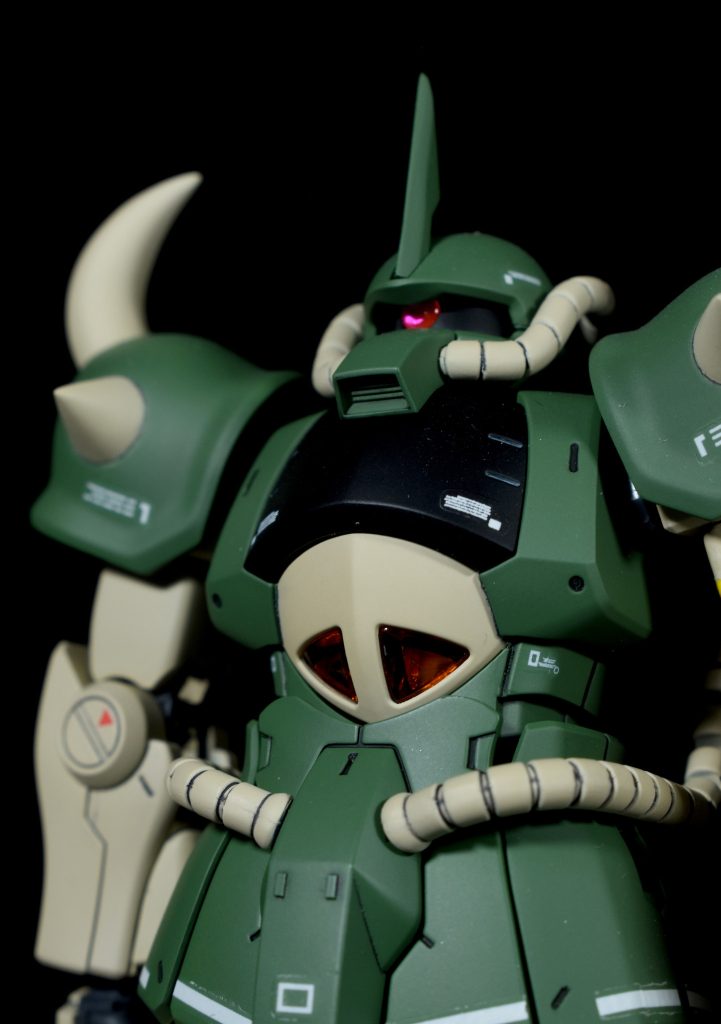 バストアップモノアイはクリアパーツに変更しています