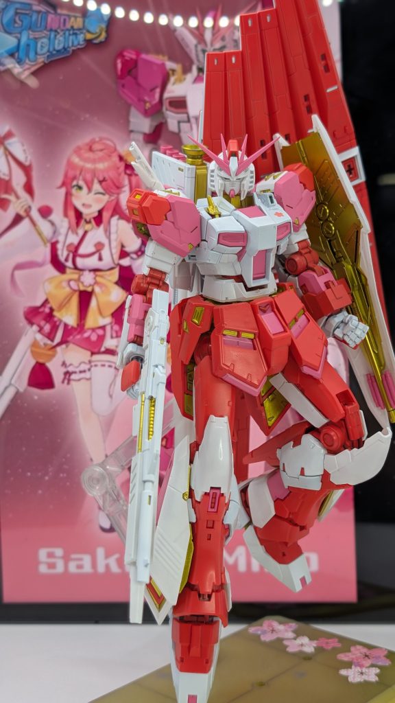 νガンダム(さくらみこコラボアレンジ)–2枚目/制作者：よ〜ぐると