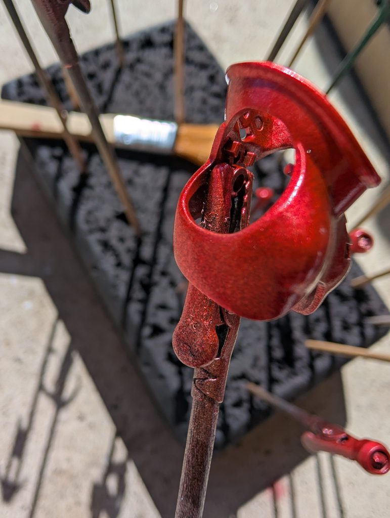 襟と脇の合わせ目が気になったので後ハメ加工して消しときました