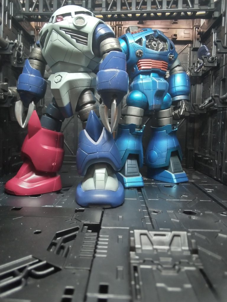 姉妹機のズゴックも平行して製作中です(近日公開予定)