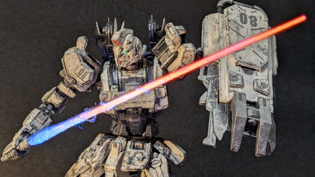 写真の加工無しでこの光り具合🤤最高です‼️肉眼でもこの様に見えます(gundam-kao3)