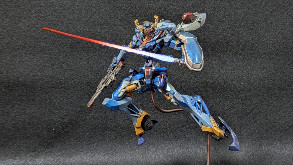 Ez-8用に作ったバチバチビームサーベル持たせてみました😊