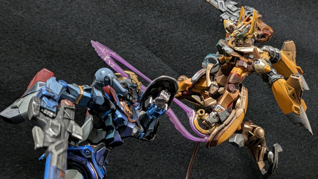 青ジークアクスと黄ジフレドの闘い–8枚目/制作者：Mio ガンプラ会