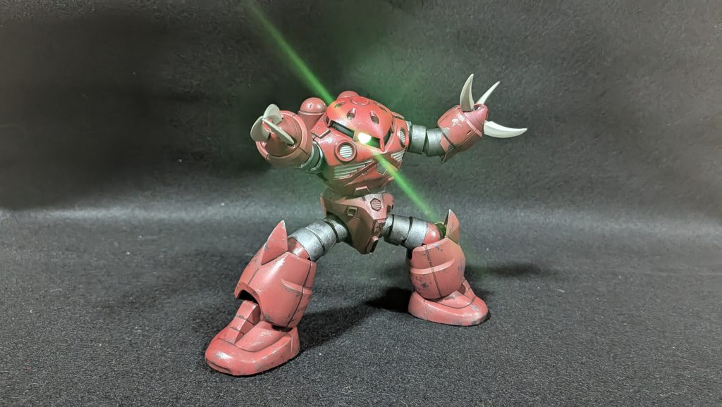 今まで、蛍光塗料で光らせてましたが、LEDの奥からもりもり光量が湧き出て来る感じもめっちゃいいですねー✨💡何事も新しい何かに挑戦するのは楽しいですね(gundam-kao6)(zaku-kao5)この調子でどんどん積みプラ崩さねば🤣