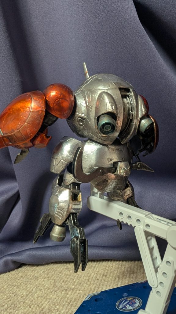 ツギハギ部を誤魔化すのとアルミ感あり過ぎでしたので今回はちょっと汚してますとは言っても普段ほとんどやらないので下手ですが😅