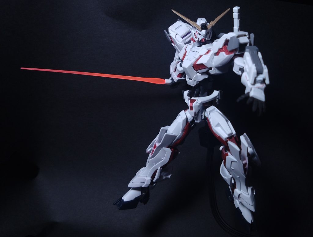 初変形シーンのオマージュです。