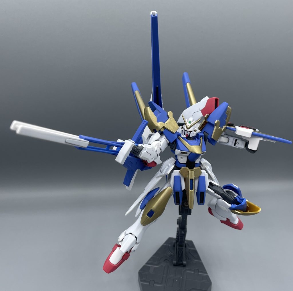 メガ・ビーム・ライフル　もともとはV2アサルトガンダムで携行することになるビームライフルです。　作中でも、ビームライフルと呼んでいいのかちょっと分からない凄まじい破壊力を見せつけます。遠距離からの射撃で戦艦とその射程に居たMS達を爆破しています。