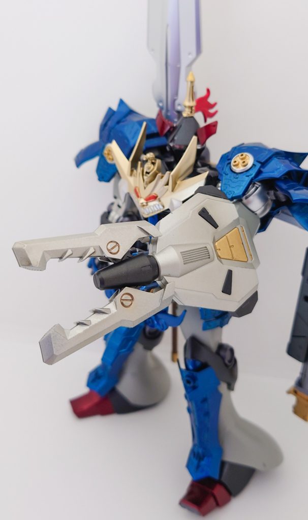 武器その1 盾「龍牙盾」盾が龍の牙に見えたので持たせてみました。