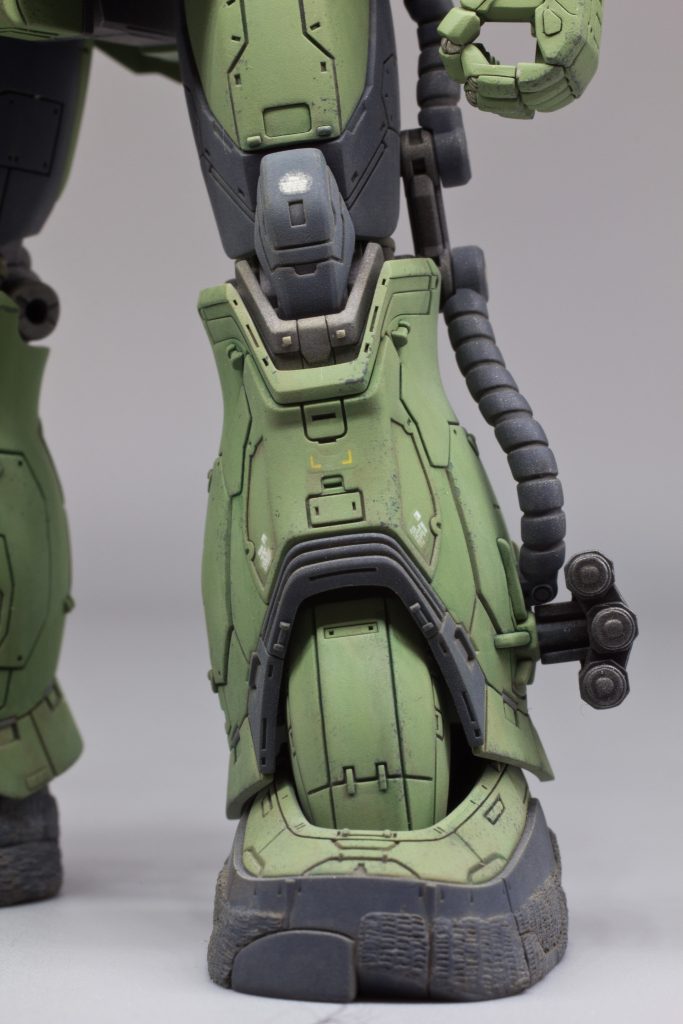 従来品と違うのがここ！ツィンメリットコーティングを今回はエポパテで再現しましたこっちの方がメリハリあっていい感じ‼️一度にやると乾いてないとこ絶対触るので面ごとに完全硬化してから次の面を作業💦なのでメチャクチャ時間かかりました（笑）