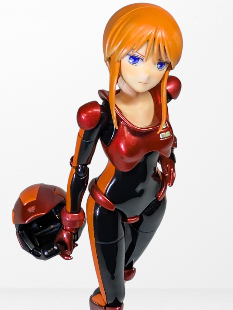 髪の毛は筆塗りしたんですが思ったようにできなくて、ある所で相談したら下地にピンク塗っとけば間違いないと紳士にアドバイスをいただいたのでマジックリンにドボンして塗り直しました。五等分の花嫁の四葉を見ながら塗ったんでまぁまぁいい感じに出来たかなぁと思います。パイロットスーツは艶消しのプランもあったんですが自分を止める事ができませんでした。やっぱり光沢でテカテカじゃないと満足出来なかったです。と言うことで黒はグロスで赤はキャンディーレッドで決まりっすね。オレンジは単体だと読売のジャビットくん位やり過ぎたかなと思ったんですが組んでみるとそうでもないですね。