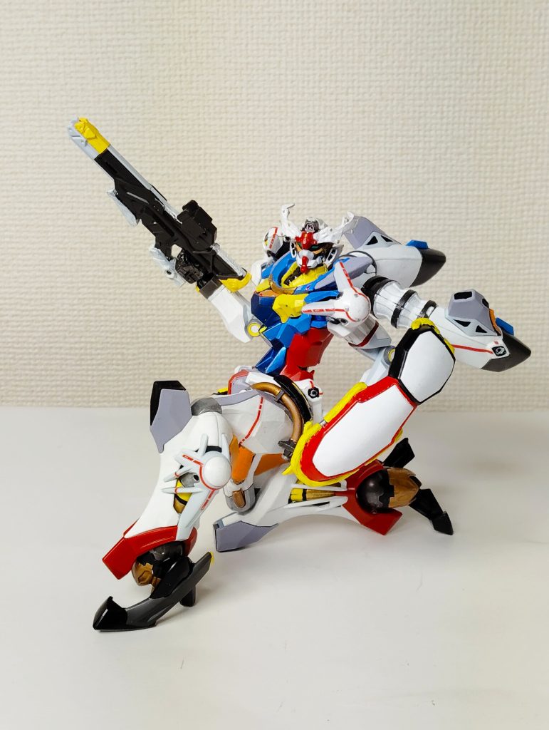 連邦が敗れた後にシャロンの薔薇・ガンダム開発という事でジークアクス開発陣に引き抜かれ、この連邦試作カラーの0号機を作ってたとか何とか・・・。