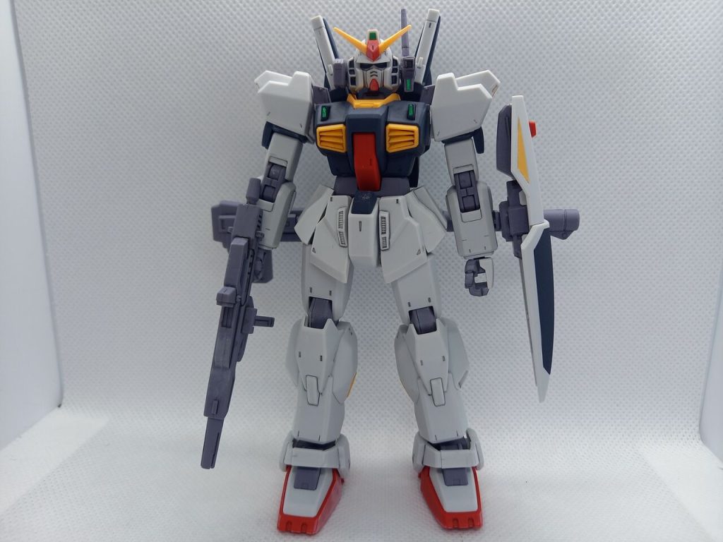 こちらは素組み。(一部墨入れ)色分けは十分かも知れません。こちらの完成は2024年の2月です。