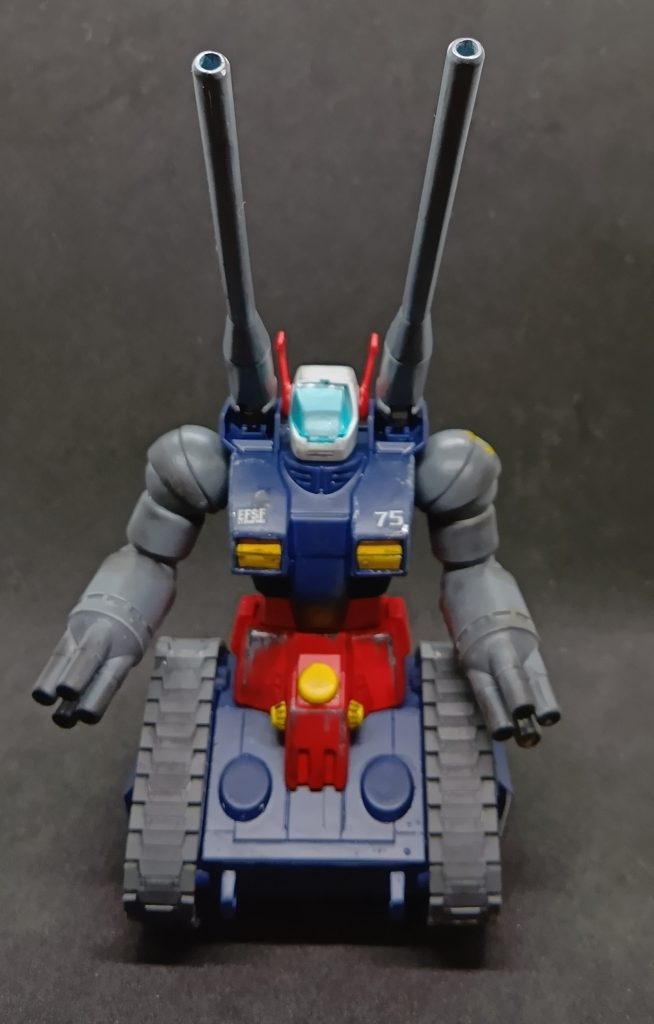 ガンタンクかっこいいですよねー。小3の息子には「これ、かっこいいか？」と聞かれましたけど…若いもんにはわからんのですよ。