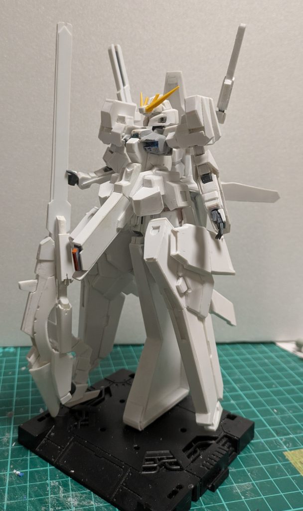 結局Reboot版のデザインとバランスを参考に手足を作り直し各部を調整しました。