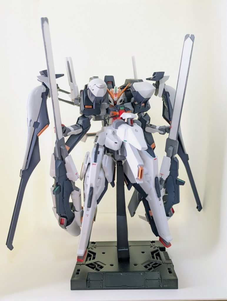 ジャンクで購入したフルドドiiを取り付けてラー形態も出来るように作成しました。全体的に処理や塗装が悪いですが暇を見つけて手直ししていきたいと思います(；´Д｀)