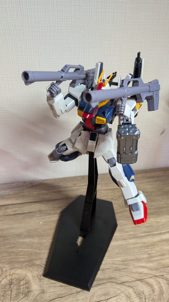 この機体はgiuuがインパルスヘルのデータを奪取し、建造したガンダムである。そのため、インパルスヘルはヘルリナーシタとして改修されている。レイが奪取したことによってPrizeに所属することとなった。