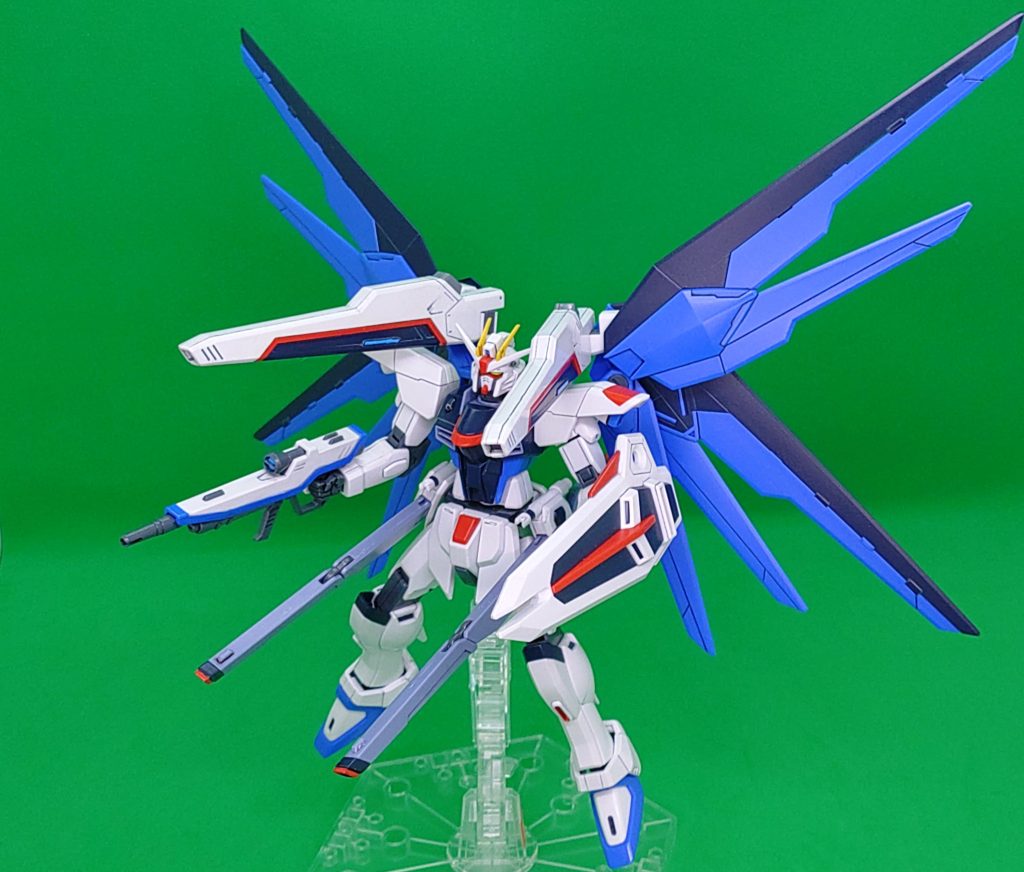 TV版では使用していないそうなのですが、やっぱりやってみたくなるハイマットフルバースト！