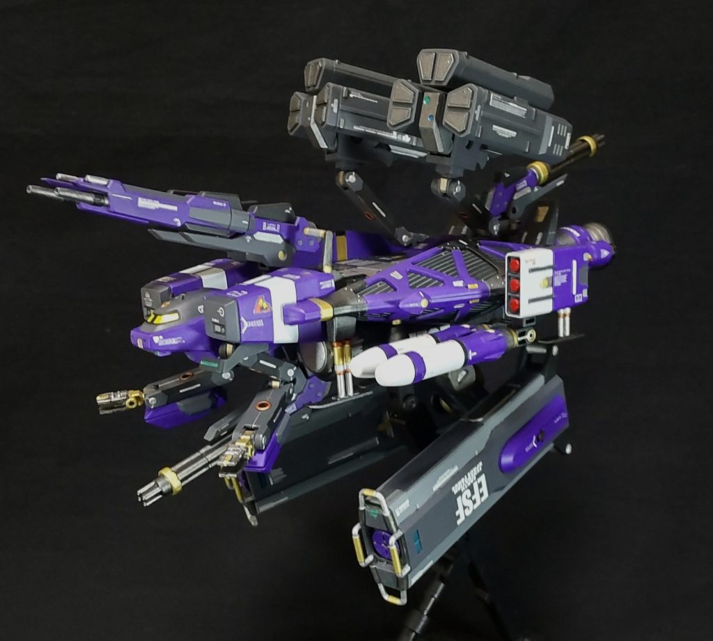 最後は、サムネのフルバーストの別アングルで〆😆。果たして、次はνガンダムが乗るのか❓️最後まで見て頂きありがとうございました。