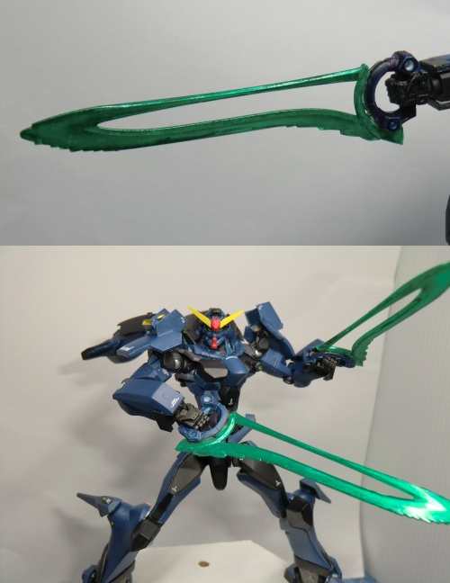 ビームソードはビーム刃を腕から水平になるようにくっつけ直してます。