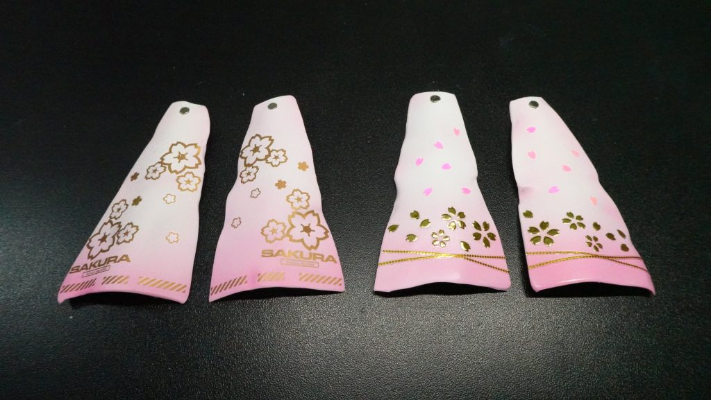 元々コンテスト用に制作したもので、レギュレーションに違反しないものとそうでない物の2種類作りました。気分で着せ替えができます。