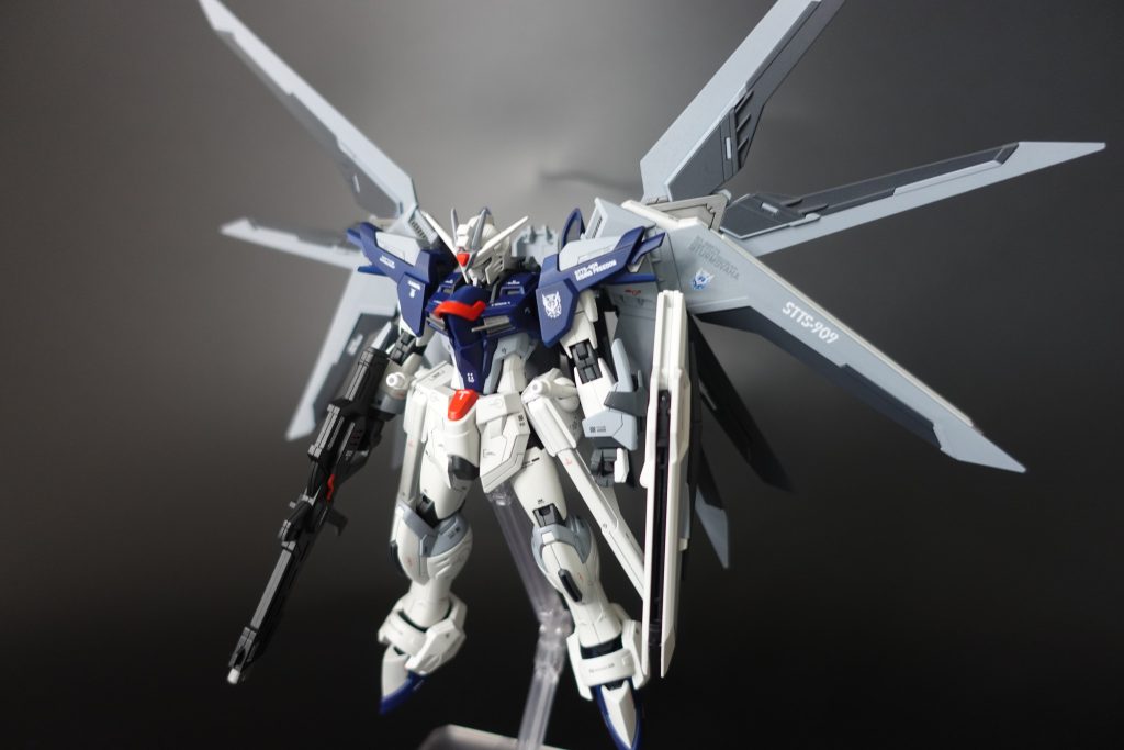HG 1/144 ライジングフリーダムガンダム