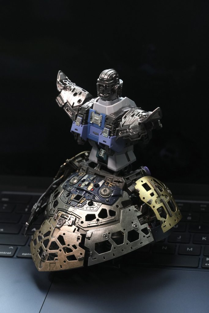 layers of hand-paint done to give layer structure of the frame.