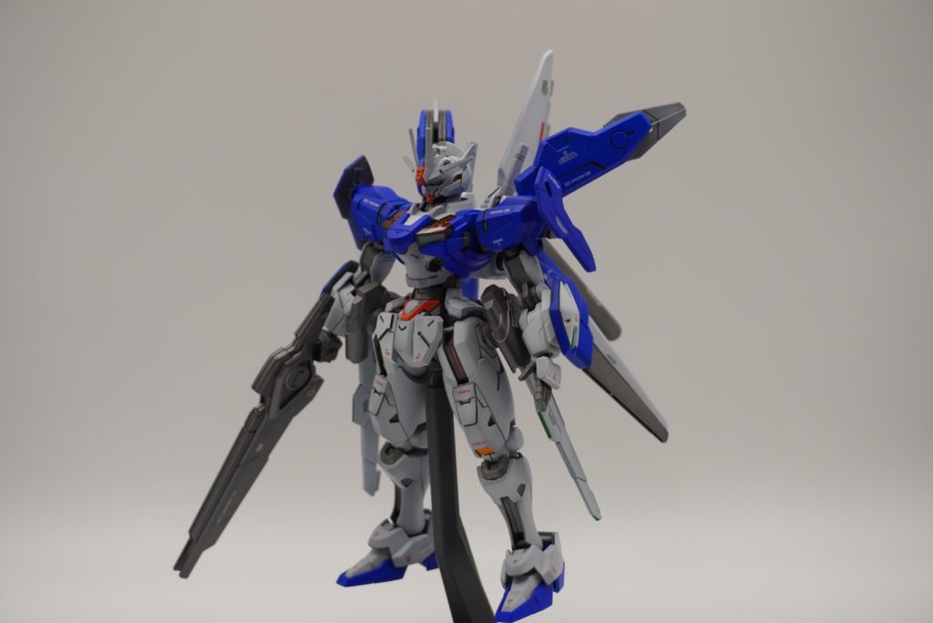 ルブリスやら他のキットの余りパーツをいろいろとライフルはルブリス量産試作のを流用エアリアル改修型のよりコッチのが好みなのです