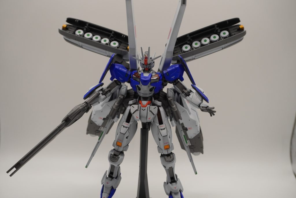 以前作ったルブリス量産試作機のバックパックに換装可能にしていますエアリアルシリーズ、バックパック穴一緒でこーいうことしやすいの良きですね