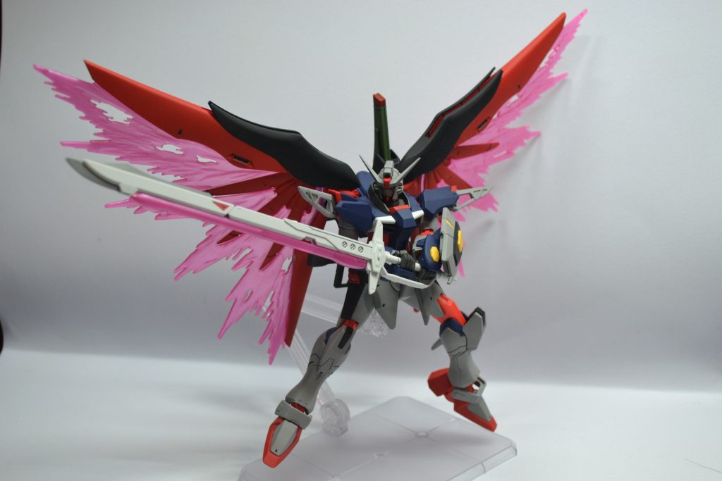 赤色とグレー部分のみ塗装をし、つや消しトップコートを吹いただけです。間接に関しては塗っておりません！！