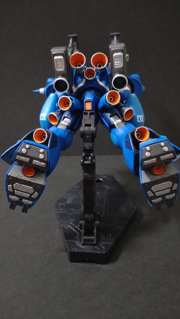 武装が多く塗り分けに苦労しましたが楽しく作れました。