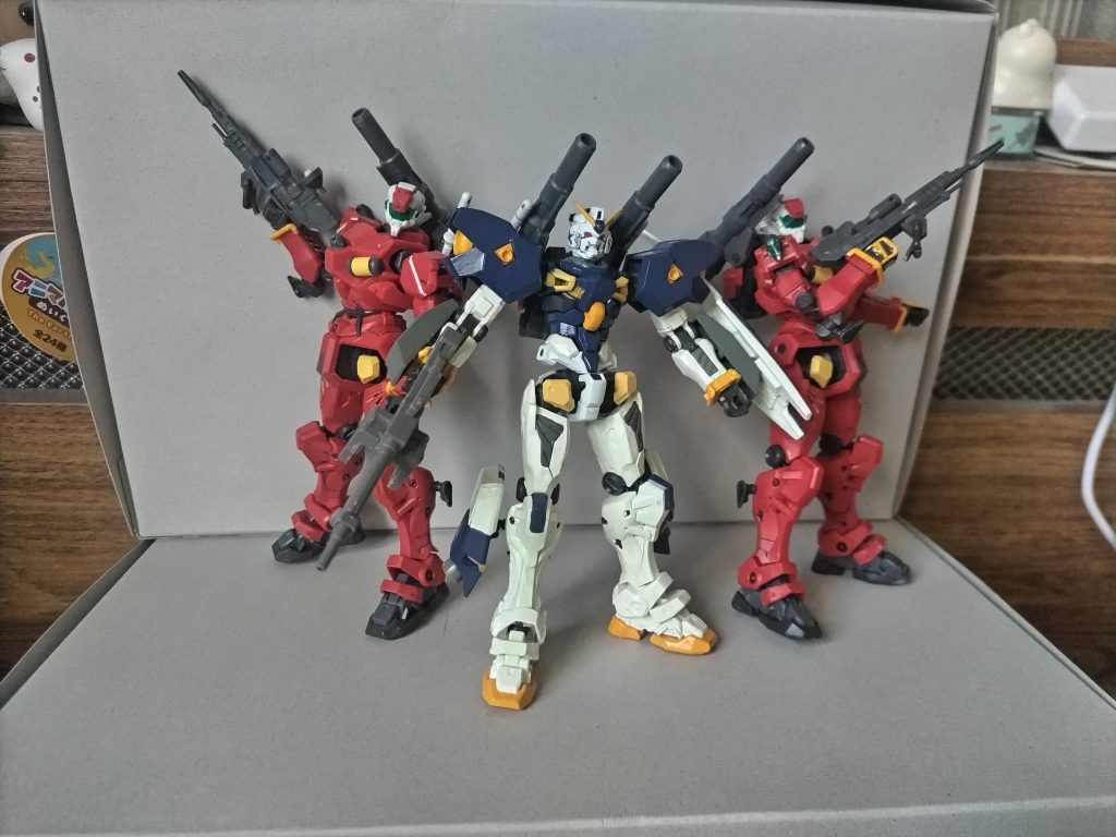 大砲持ちの僚機達