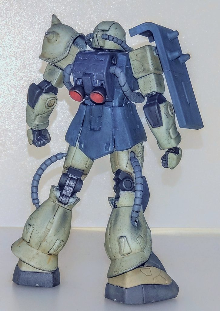 背面。いつも通り全身の可動部分のアップデートがメインですが、08小隊版ということで地上での運用状態をイメージしてウェザリング仕上げで２月に完成させました。&nbsp;