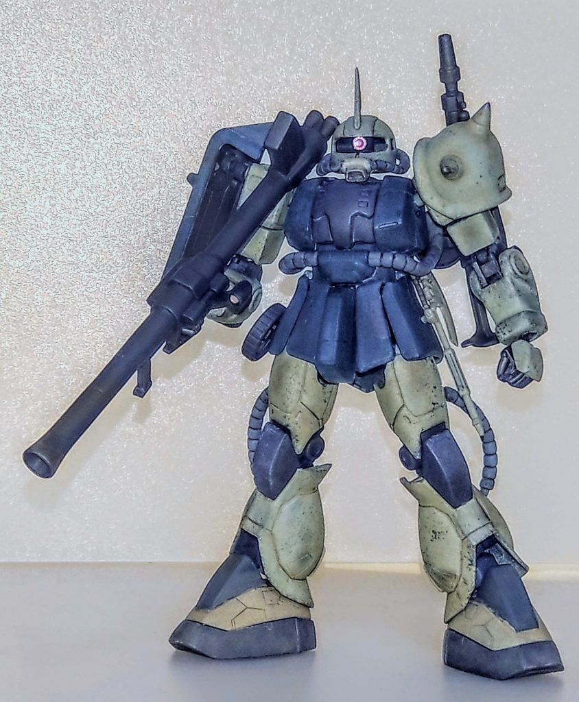 指揮官仕様。武装やツノ付きに変更しただけでもだいぶ印象が変わります。また武装用ラッチを自作したことで元キットでは出来なかった武装の懸架も出来るようになったので大満足です✨