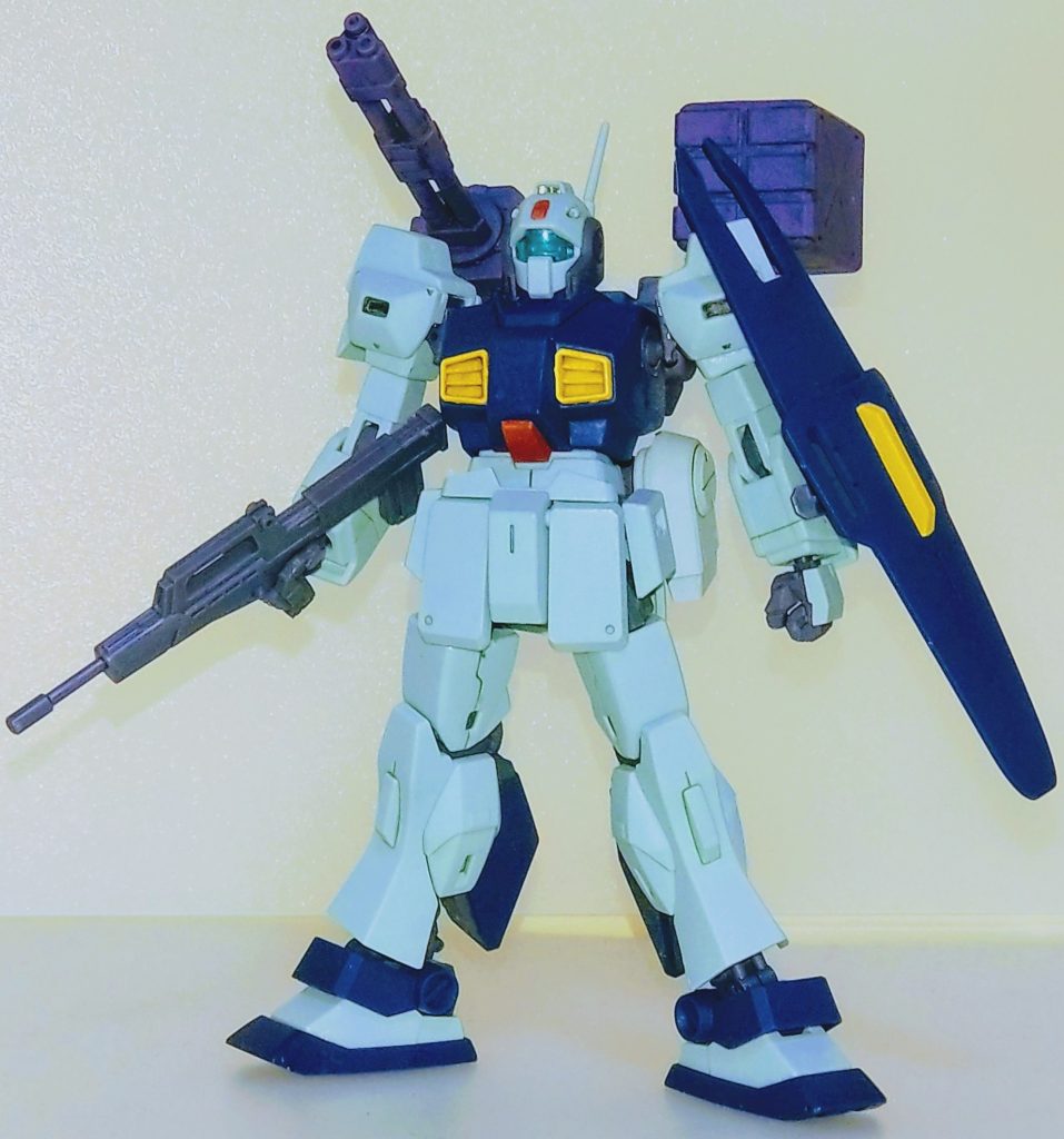 フル装備B。中距離支援用バックパックを装備した物です。ビルドシリーズEGアームズを元にキャンペーン品で入手したガトリングガンを組み合わせてみました。