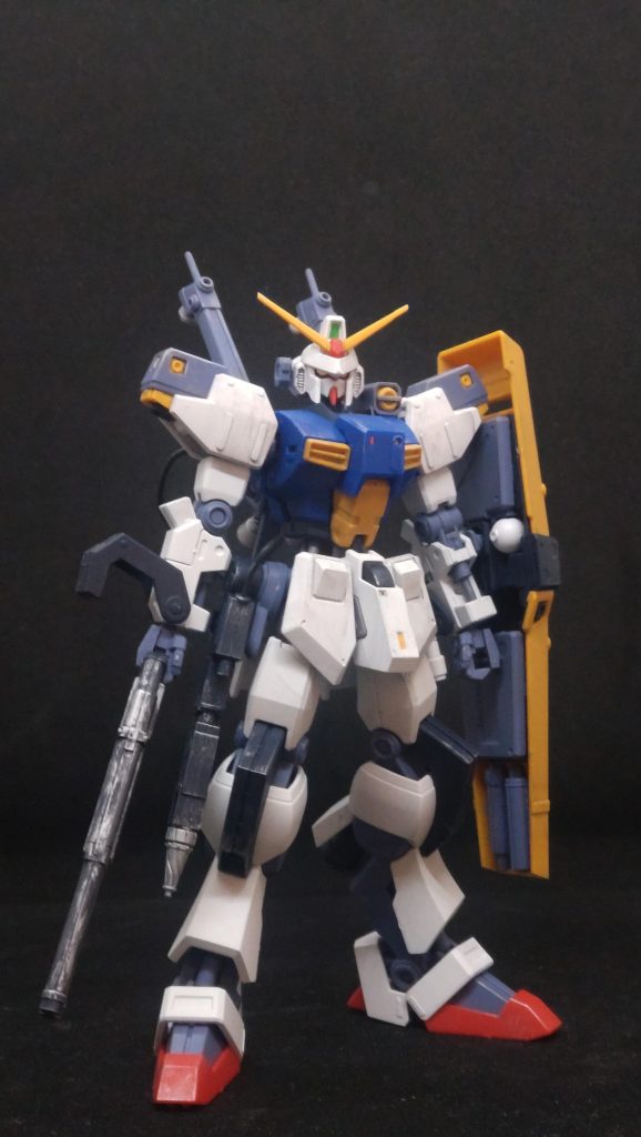 ところでこっちは即完売したのに、何故セカンドは···ア、ナンデモナイデス。こうなるとあの一年戦争中の可変機体だとかあれこれ思いつく機体にもスポットライトが当たってキット化される日が来るのかなーなんて期待してしまいます。