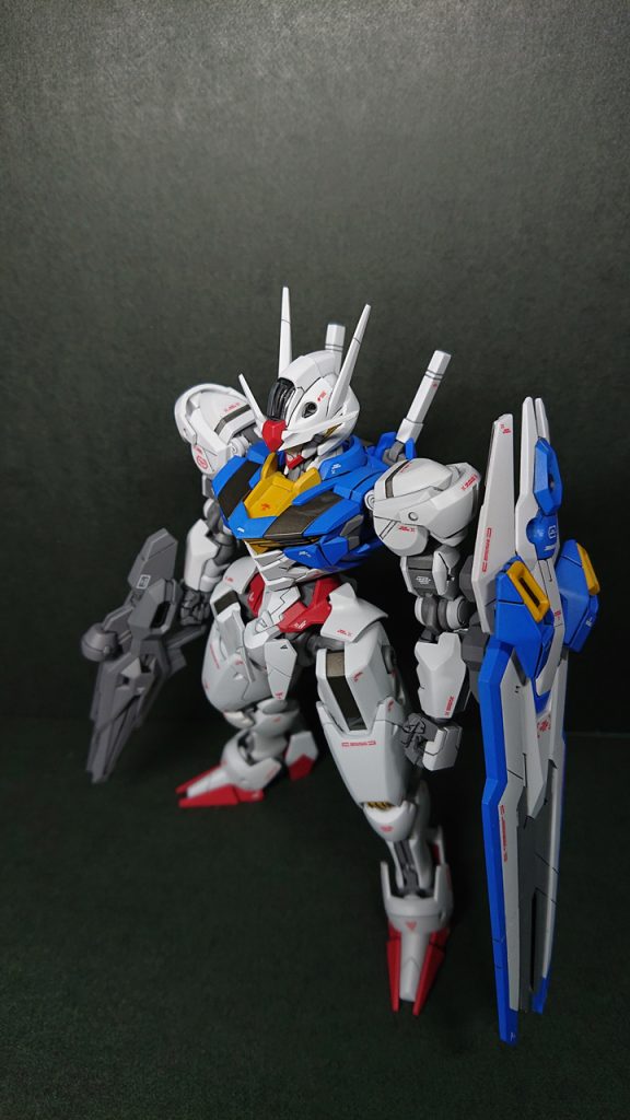 ビームライフルをディテールアップしたかったのですが、アイデアも浮かばず・・・。なので、デカールでなんとかしようとしたのですが上手くいかずでした。(;´Д｀)