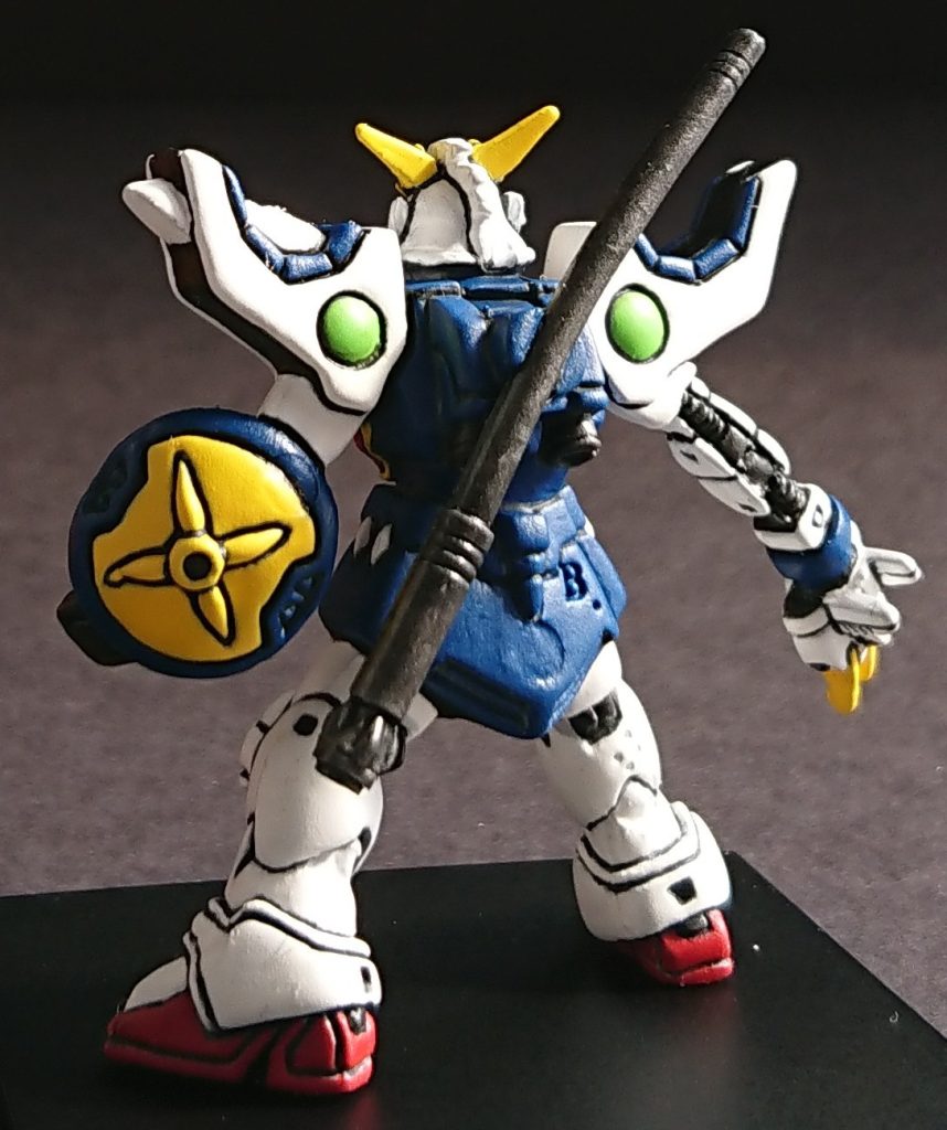 素材が塩ビだからか、当時の技術水準なのか、キット自体うねうねぼこぼこしています。