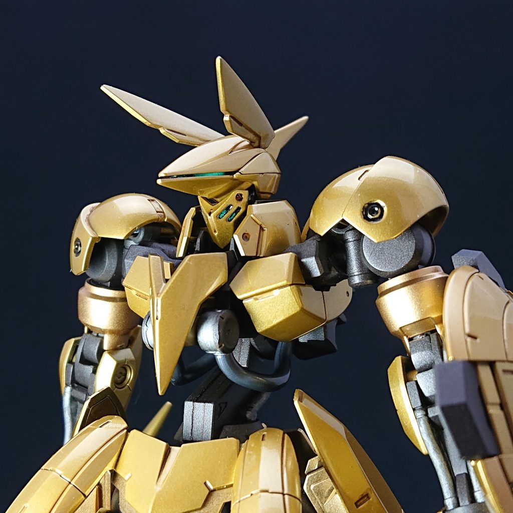 クリアでコーティングしていませんが光沢が上手くいったことで軽く磨き完成としました。