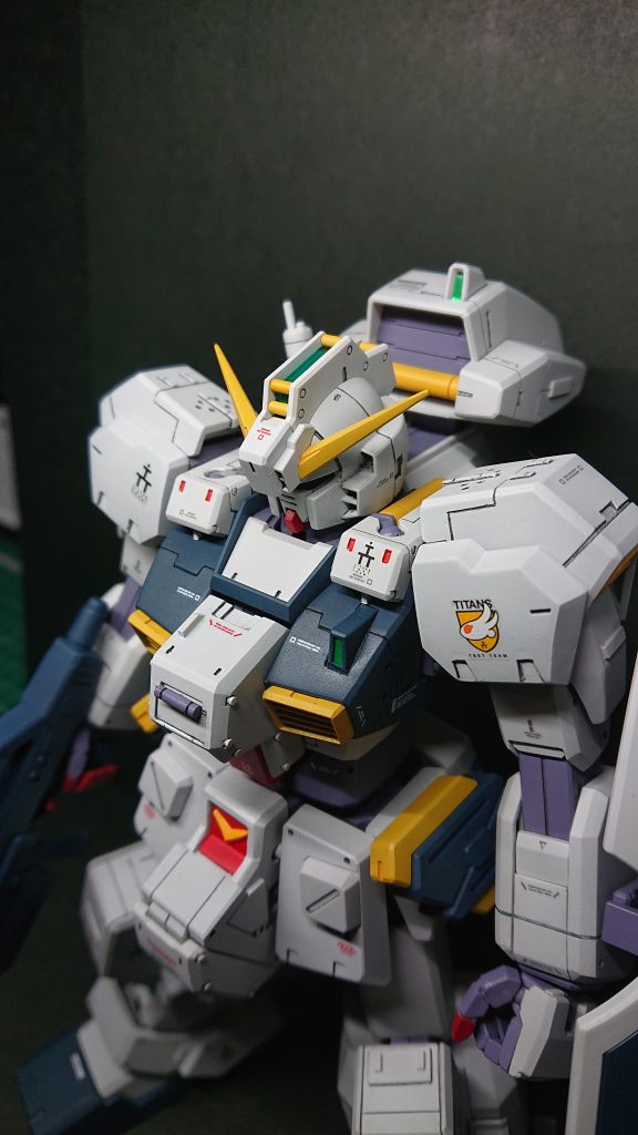 動画で「NAOKIさん」の作例を参考にしながら、自分ができる範囲でディテール追加をしてみました。