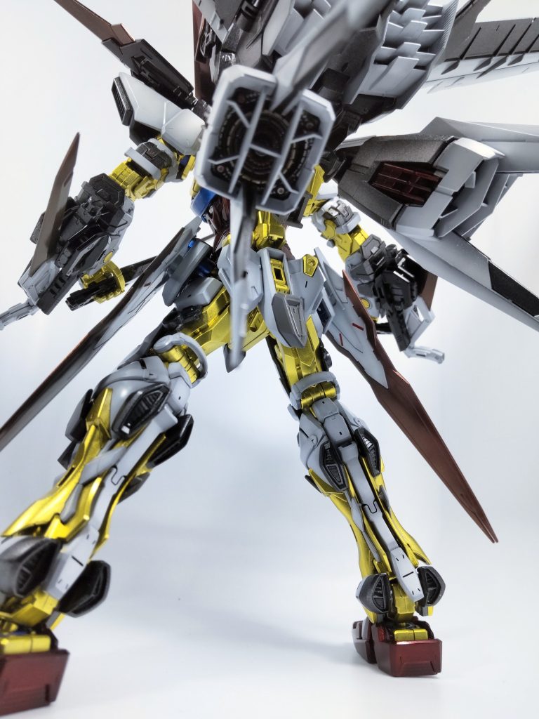 MGガンダムアストレイブルーフレームD–4枚目/制作者:おっさんX68kどきどきプラモ