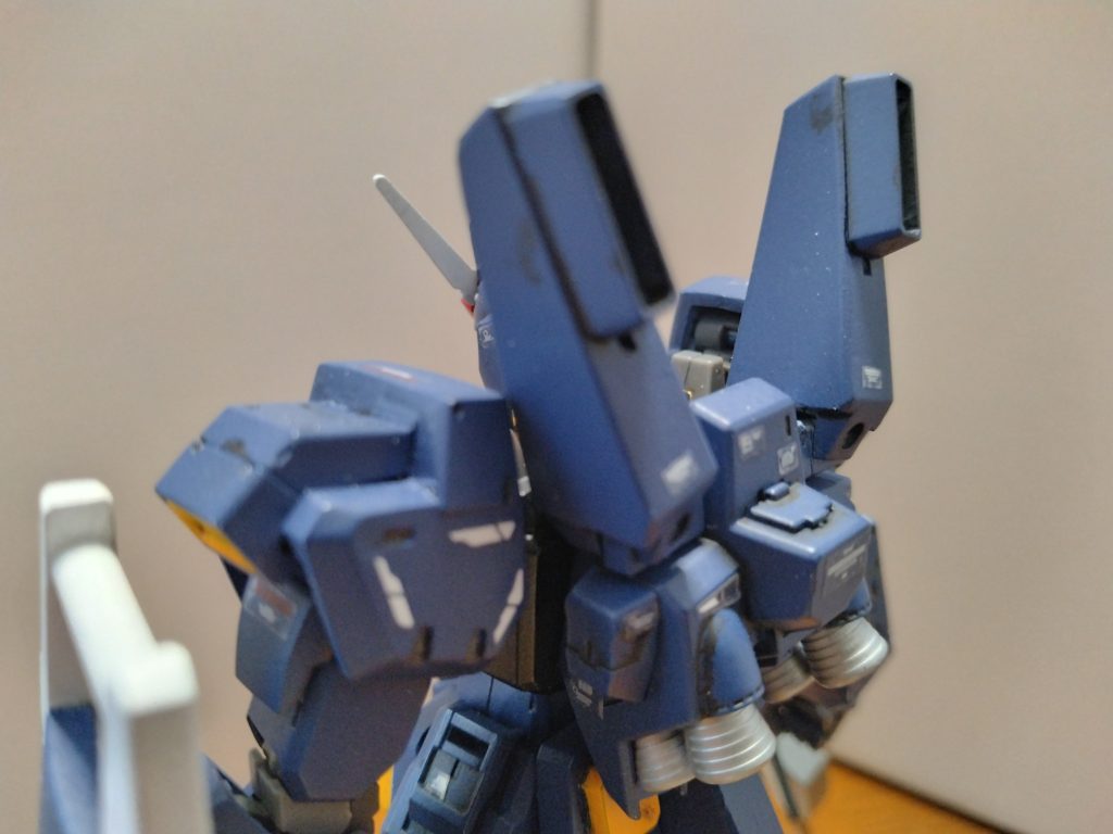 バックパックのスラスターアームは再現度高いと思いますw