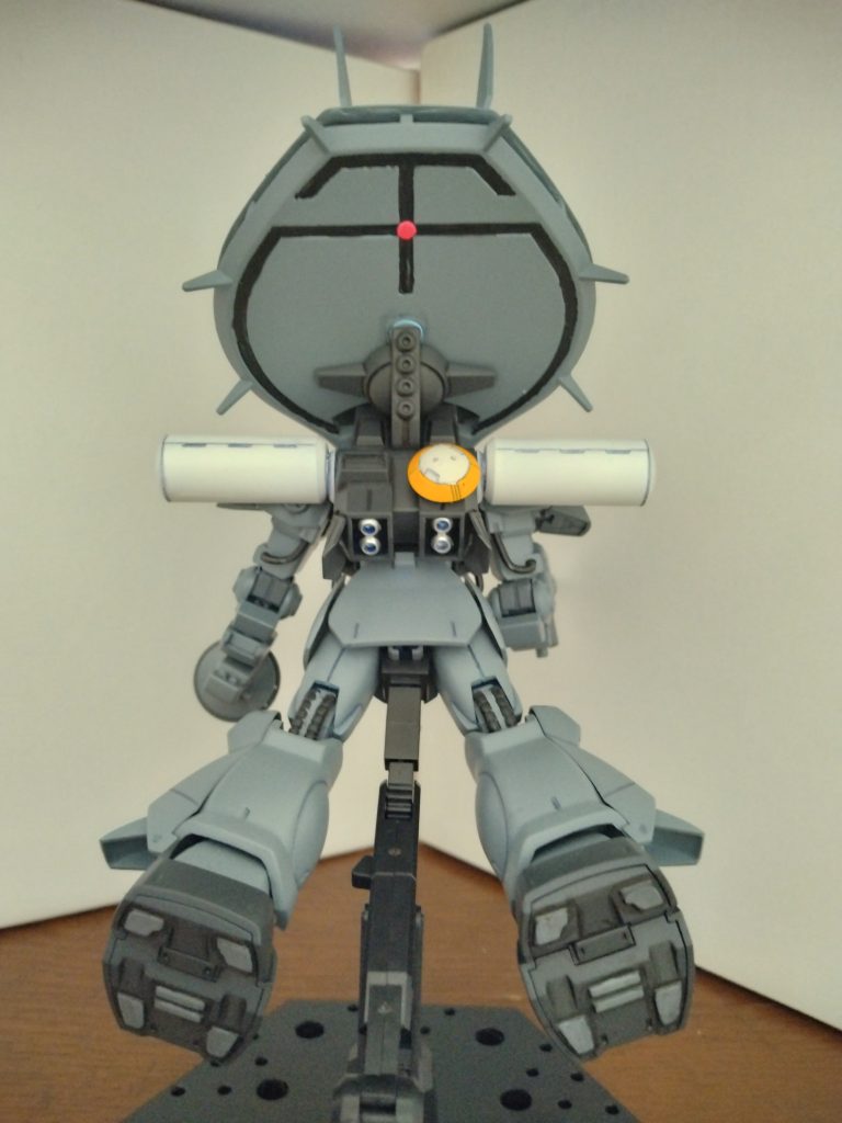 頭部がエポパテで重くなり、自立が厳しいのでスタンド展示が必須ですｗなので、普段はやらない足裏の塗り分けを行いました。これもマスキングが上手く出来ました。