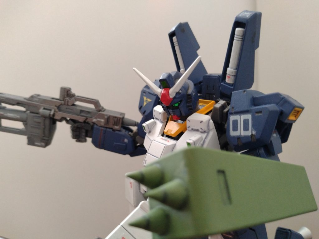 撃墜した敵機のシールドを装備