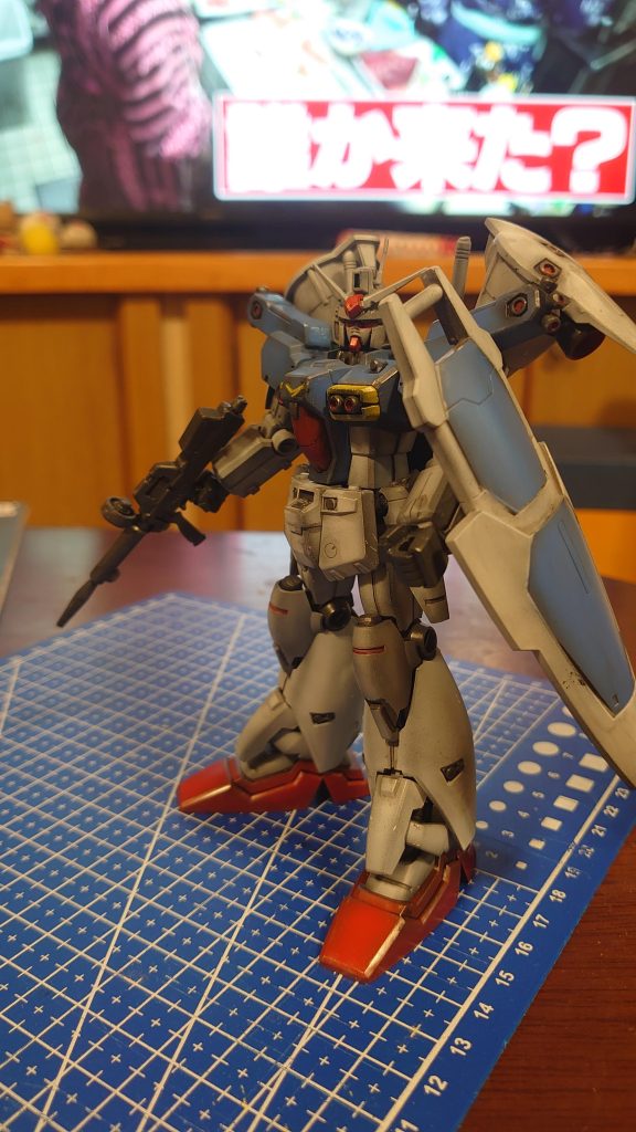 出来る事なら胸部のバーニアは閉じた方が理想だったが。選択も出来ないし以前に作ったgp01から外すのも嫌だし。